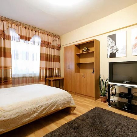 אלמטי Nadezhda Apartments On Zhibek Zholy Avenue 33 מראה חיצוני תמונה
