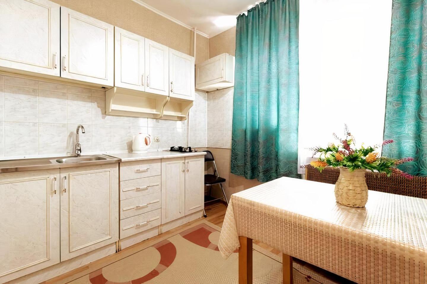 אלמטי Nadezhda Apartments On Zhibek Zholy Avenue 33 מראה חיצוני תמונה